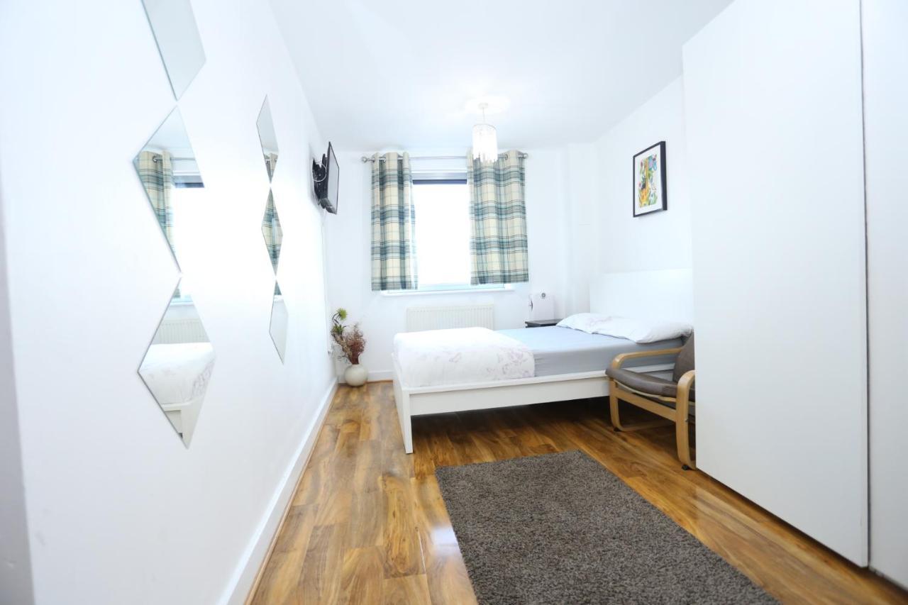 Lovely View 2 Beds 2 Bath Apartment, לונדון מראה חיצוני תמונה