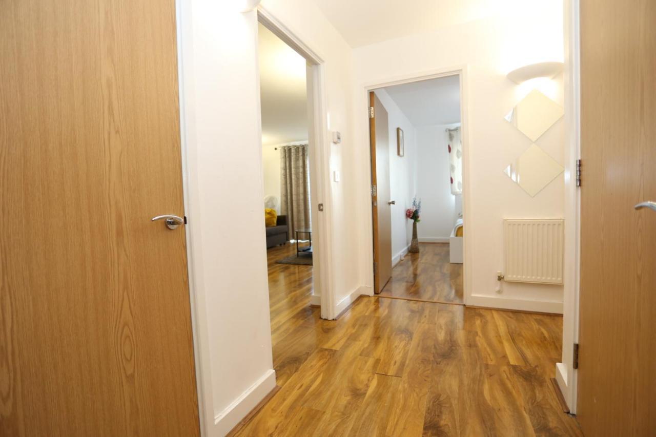 Lovely View 2 Beds 2 Bath Apartment, לונדון מראה חיצוני תמונה